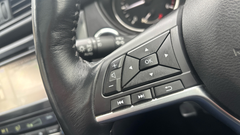 Nissan X-Trail 1.7 dCi Tekna 5dr Diesel Station Wagon